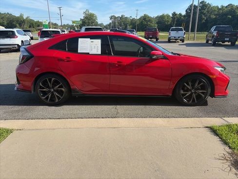 Used 2018 Honda Civic Sport Touring image 6
