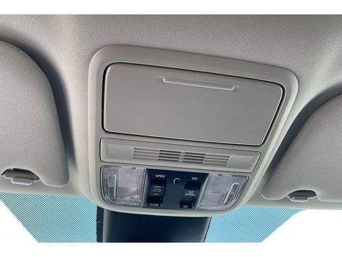 Certified 2026 Honda Odyssey EX-L image 25