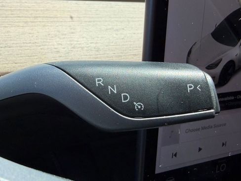 Used 2021 Tesla Model 3 Standard Range Plus RWD image 17