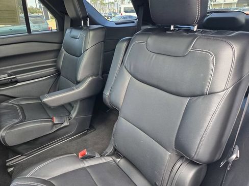 Used 2023 Ford Explorer ST w/ Equipment Group 401A AWD/4WD image 12