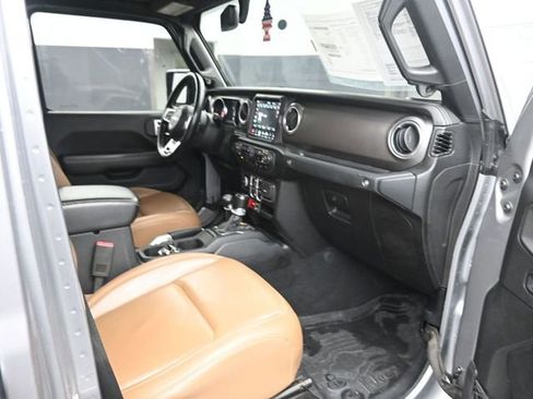Used 2020 Jeep Gladiator Rubicon image 43