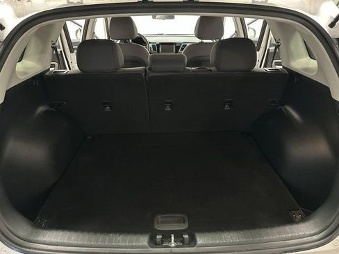 Used 2017 Kia Niro LX image 23