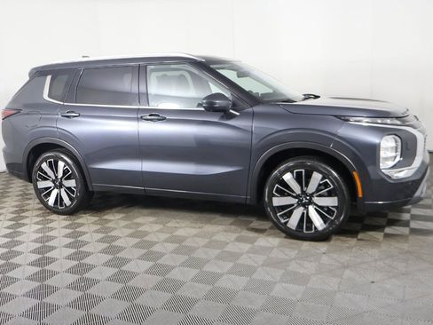 New 2026 Mitsubishi Outlander SEL image 23