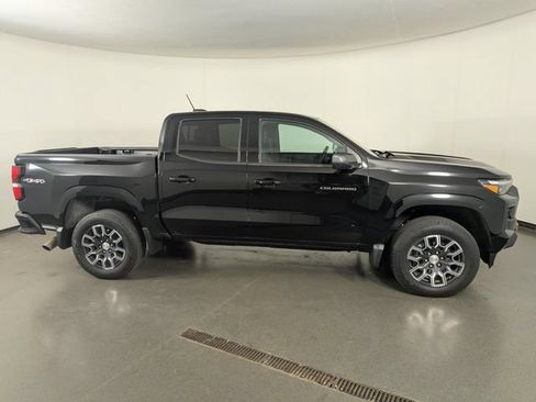 Used 2024 Chevrolet Colorado LT w/ LT Convenience Package III AWD/4WD image 8