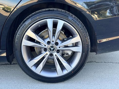 Used 2019 Mercedes-Benz C 300 Sedan image 13