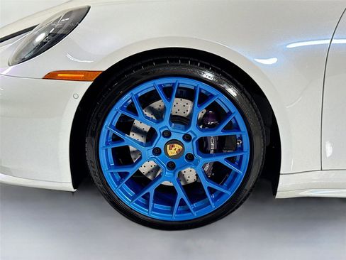 Used 2025 Porsche 911 Carrera image 38