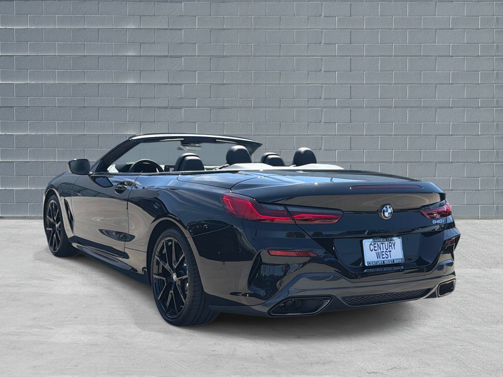 Used 2026 BMW 840i Convertible w/ Comfort Seating Package RWD image 4