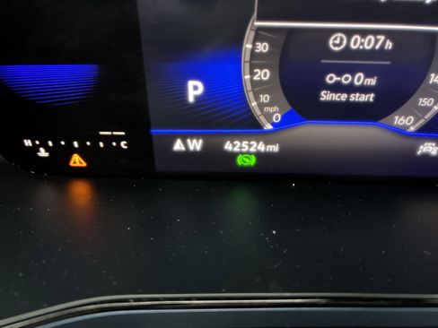 Certified 2022 Volkswagen Taos SE w/ Panoramic Sunroof Package image 21