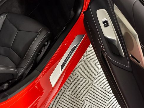 Used 2024 Chevrolet Corvette Stingray Preferred Cpe w/ 2LT image 17