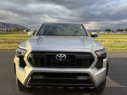 New 2025 Toyota Tacoma TRD Off-Road image 4