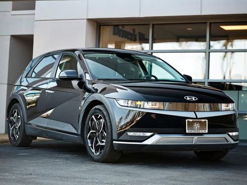 Used 2024 Hyundai Ioniq 5 SEL image 1