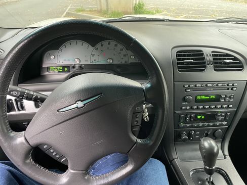 Used 2002 Ford Thunderbird image 7