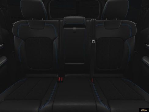 New 2023 Jeep Grand Cherokee Trailhawk w/ Advanced Protech Group II image 17