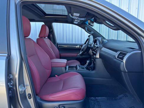 Used 2023 Lexus GX 460 Premium image 16