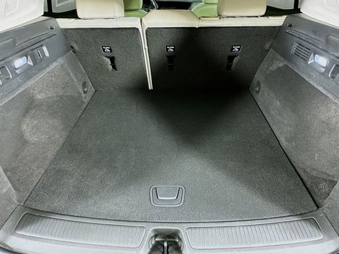 Used 2023 Buick Envision Preferred image 32