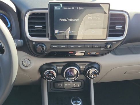 New 2026 Hyundai Venue SEL image 12
