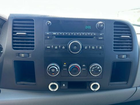 Used 2011 Chevrolet Silverado 1500 W/T image 22