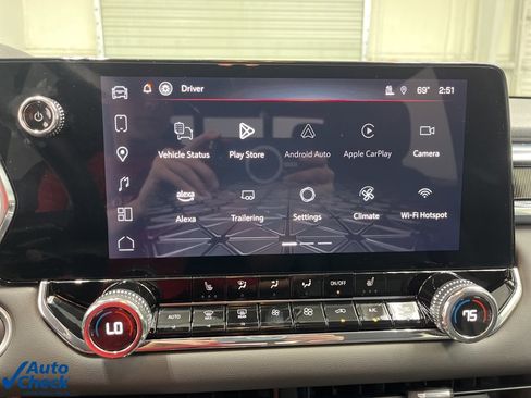 Used 2025 GMC Canyon Elevation w/ Convenience Package image 16