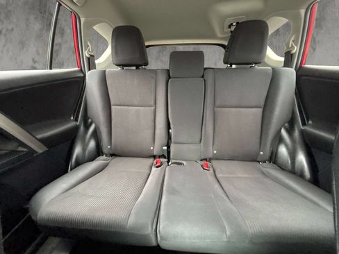 Used 2015 Toyota RAV4 LE AWD/4WD image 10
