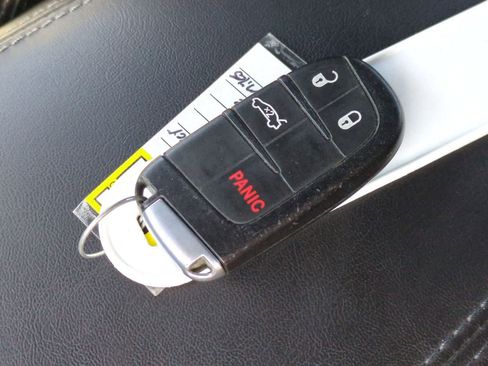 Used 2016 Chrysler 200 S image 37