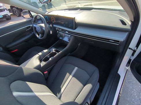 Used 2025 Hyundai Sonata SEL FWD image 27