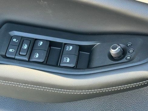 New 2026 Jeep Grand Cherokee L Limited AWD/4WD image 10