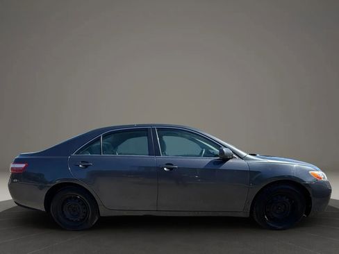 Used 2009 Toyota Camry SE FWD image 4