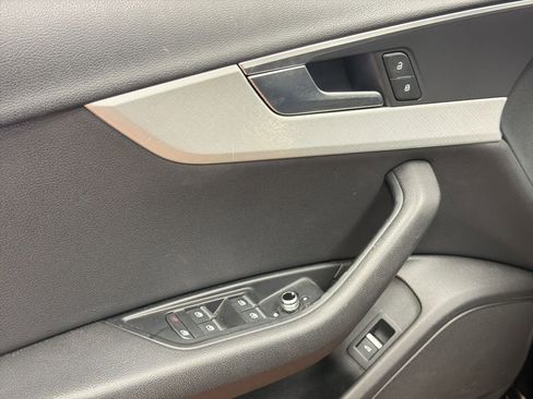 Used 2017 Audi A4 2.0T Premium image 17