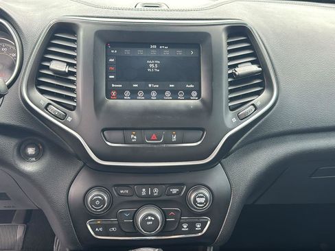 Used 2021 Jeep Cherokee Latitude Lux FWD image 15