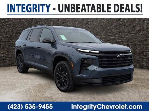 New 2026 Chevrolet Traverse LT w/ Midnight/Sport Edition FWD image 1