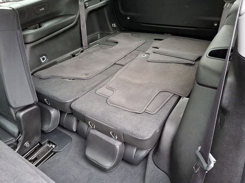 Used 2023 Jeep Grand Cherokee L Limited image 12