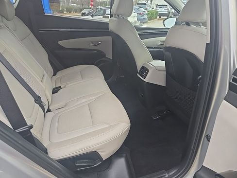 Used 2024 Hyundai Tucson Limited image 37