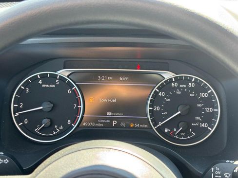 Used 2024 Nissan Rogue SV image 20