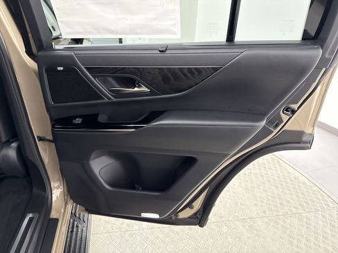 New 2025 Lexus LX 700h Overtrail image 31