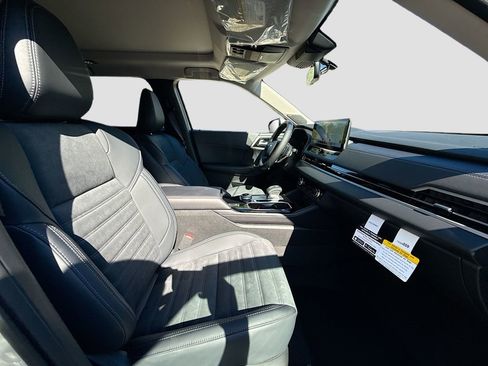 New 2026 Mitsubishi Outlander SE image 30