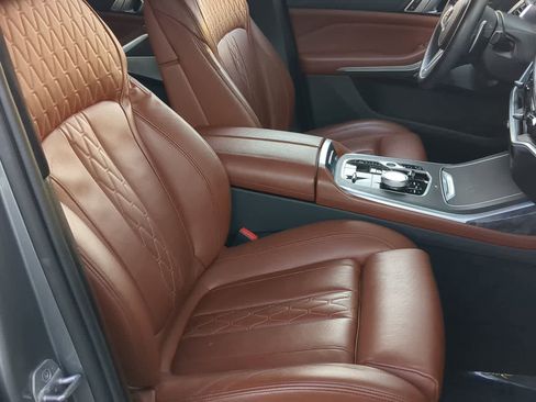 Used 2023 BMW X7 M60i w/ M Sport Professional Package image 23