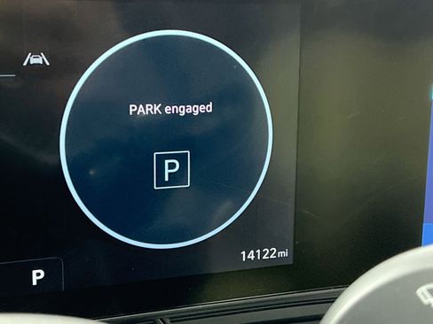 Used 2024 Hyundai Kona Limited image 30