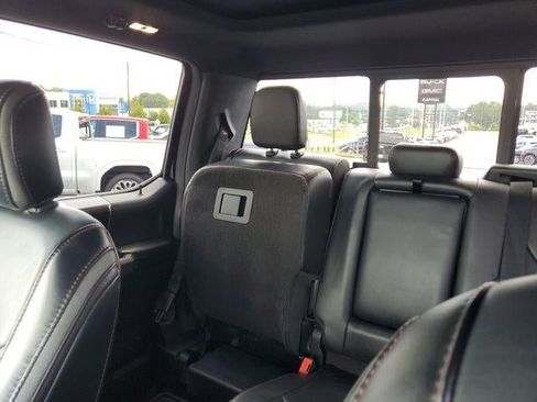 Used 2018 Ford F150 Platinum w/ Equipment Group 701A Luxury AWD/4WD image 8