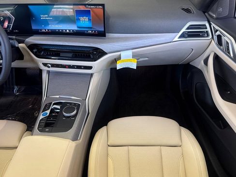 Used 2025 BMW i4 eDrive40 w/ Premium Package RWD image 29