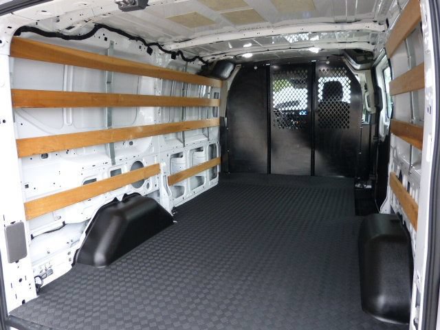Used 2024 Ford Transit 250 Low Roof w/ Exterior Upgrade Package RWD image 17