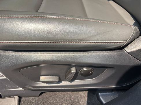 Certified 2025 Ford Explorer Active w/ Active Comfort Package AWD/4WD image 12