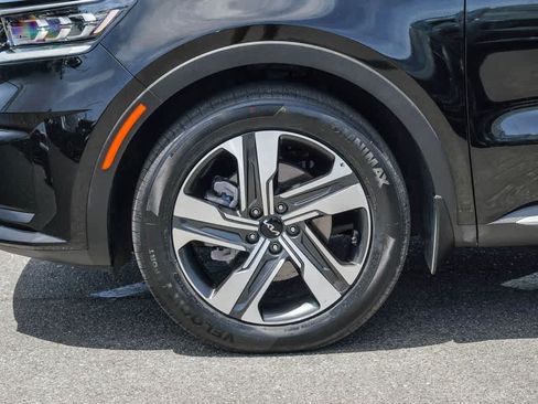 Certified 2023 Kia Sorento SX Prestige AWD/4WD image 10