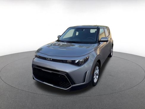 Used 2025 Kia Soul LX w/ LX Technology Package image 7
