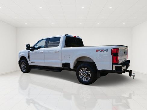 Certified 2024 Ford F250 Lariat AWD/4WD image 4