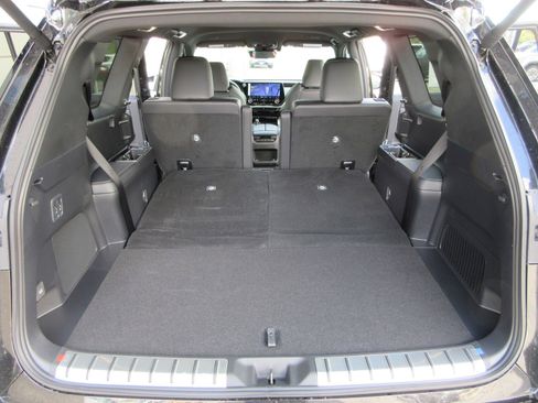 New 2026 Lexus TX 500h AWD image 56