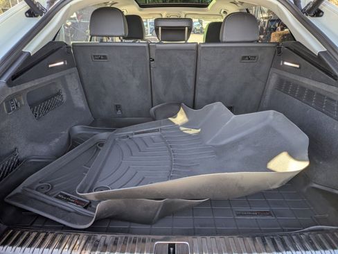 Used 2023 Audi Q8 Prestige w/ Prestige Package image 24