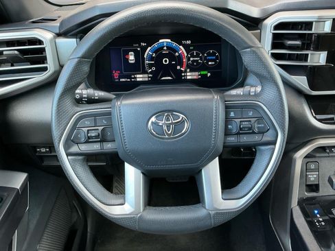 Used 2025 Toyota Sequoia SR5 AWD/4WD image 12