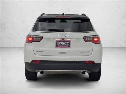 Used 2023 Jeep Compass Limited image 4