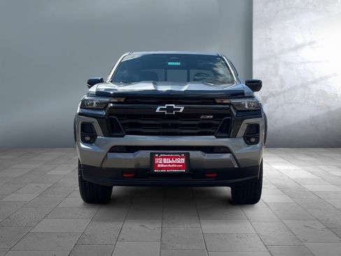 Used 2024 Chevrolet Colorado Z71 w/ Z71 Convenience Package 2 AWD/4WD image 2