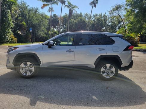 Used 2025 Toyota RAV4 XLE FWD image 4